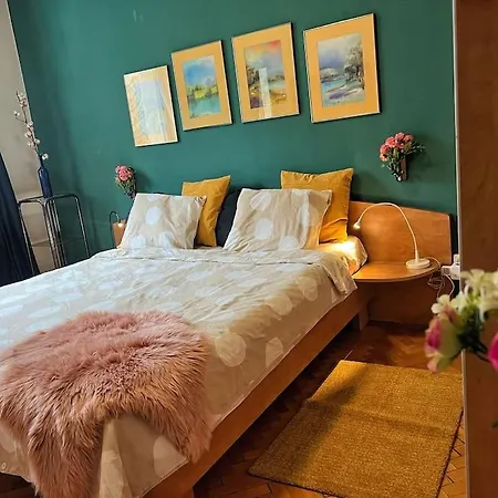 Yellow Story - Free Netflix Bucharest