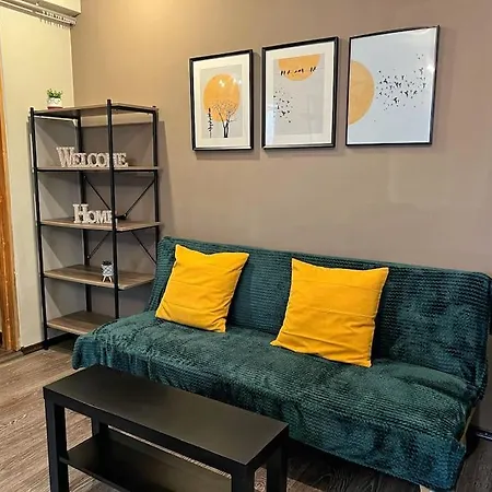 Apartment Yellow Story - Free Netflix